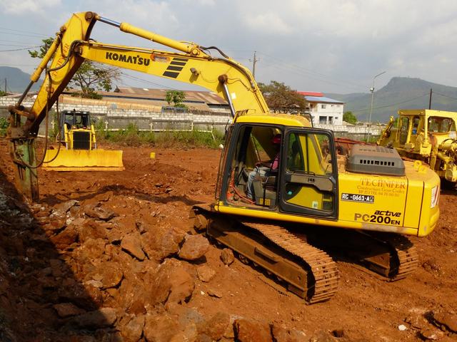 Mouvement de terre en vue de la construction de nouveaux bâtiments