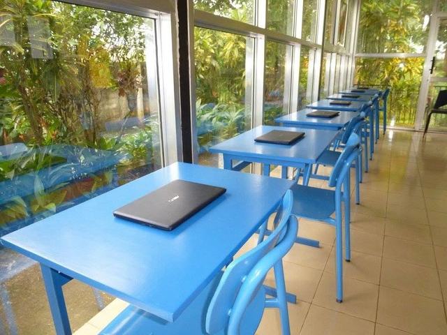 Fabrication de mobilier scolaire