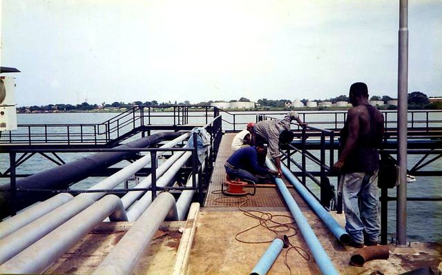 Construction d'une bouche d'incendie pour le terminal pétrolier au Port Autonome de Conakry (P.A.C)
